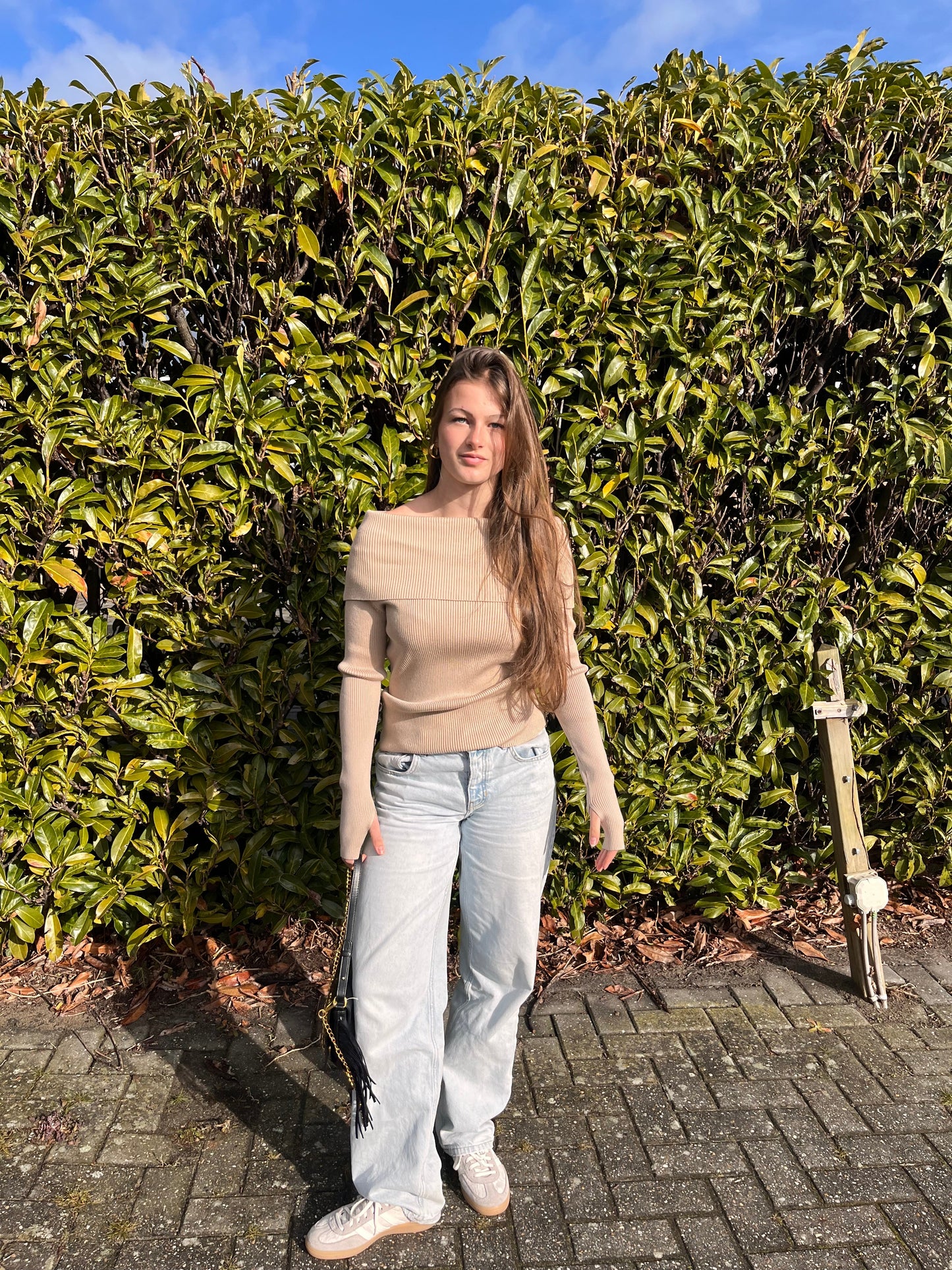 Trui off-shoulder Eva